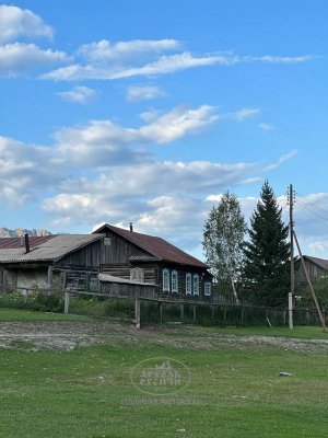 Дом с наличниками
