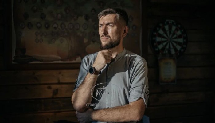 Иван Мордовин, руководитель мастерской авторской мебели «Артель «Русичи» 