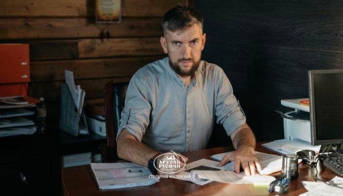 Иван Мордовин, руководитель мастерской авторской мебели Артель Русичи