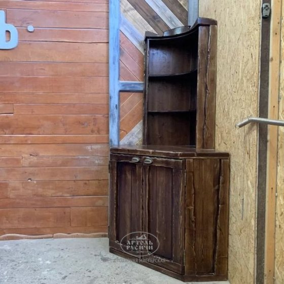 Угловой буфет «Смоленский» из массива дерева под старину
