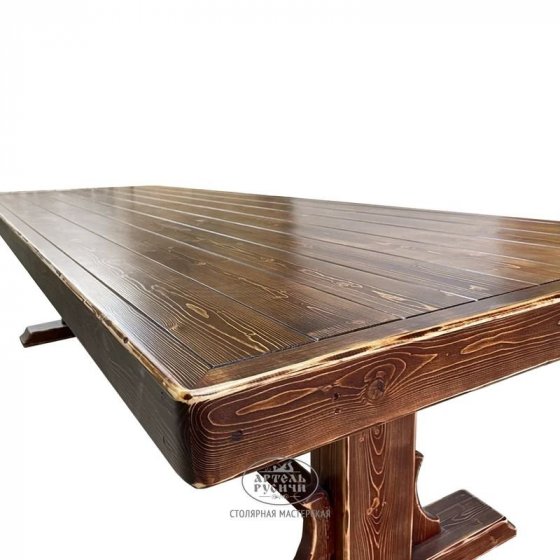 Состаренный стол из массива сосны «Белгородский»