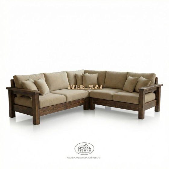 Угловой диван из массива северной сосны с мягкими подушками в стиле кантри