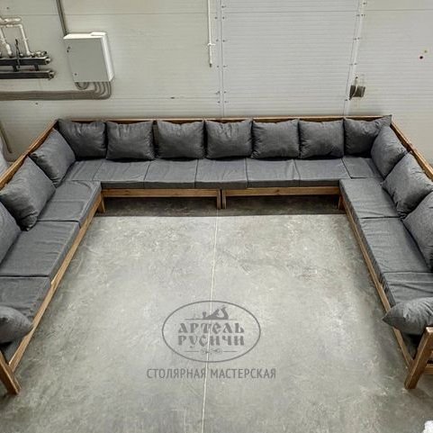 Большой П-образный диван «Русский лофт» из массива дерева под старину с мягкими подушками 
