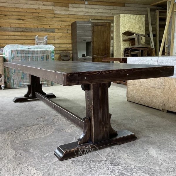 Характеристики  Большой обеденный стол «Белгородский» из массива под старину