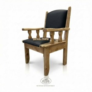 Кресло из массива дерева «Псковское» с мягкой обивкой