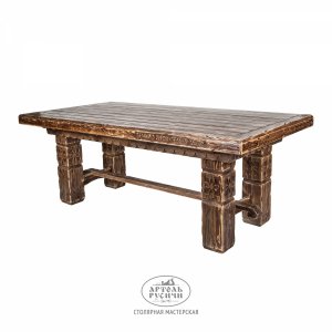 Обеденные столы с деревянной столешницей