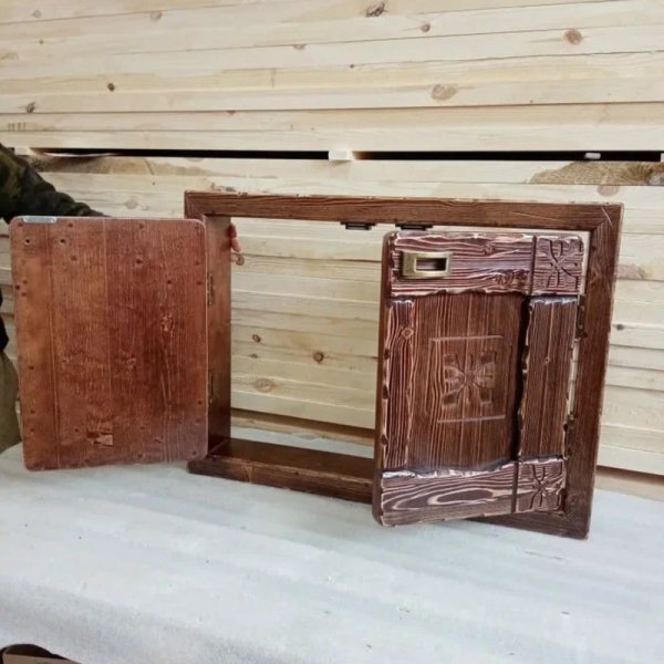 Деревянная настенная полка-шкафчик для посуды