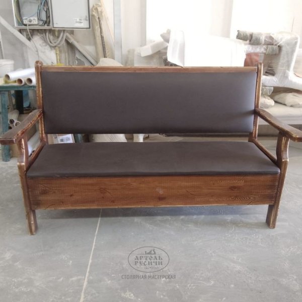 Диван-скамья из массива сосны с мягкой обивкой и местом для хранения «Прованс»