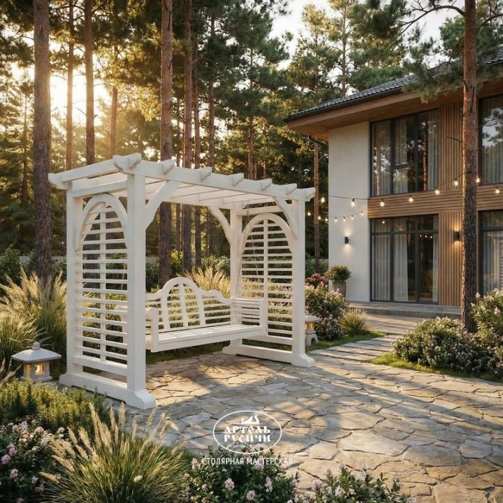 Уличные садовые качели с перголой в английском стиле в загородном доме