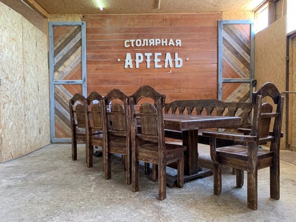 Комплект состаренной мебели из массива «Белгородский - особый» | стол, скамья и 6 стульев 