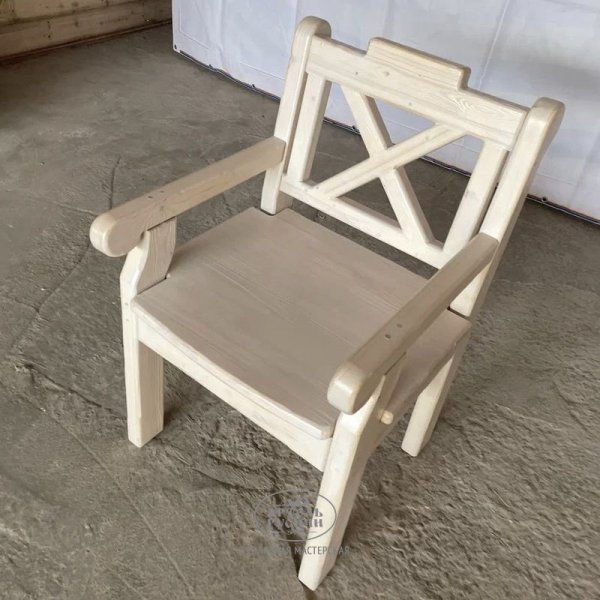 Кресло из массива дерева в стиле «Прованс»