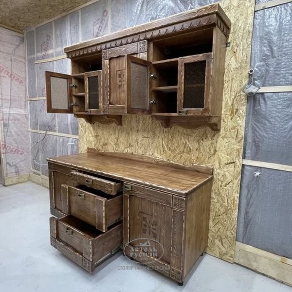 Кухня под старину из массива сосны | коллекция «Суздальская»