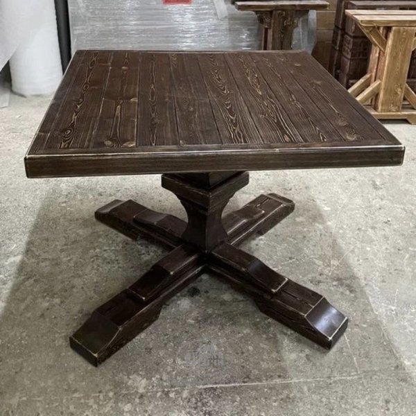 Квадратный деревянный стол на 2 персоны «Московия»
