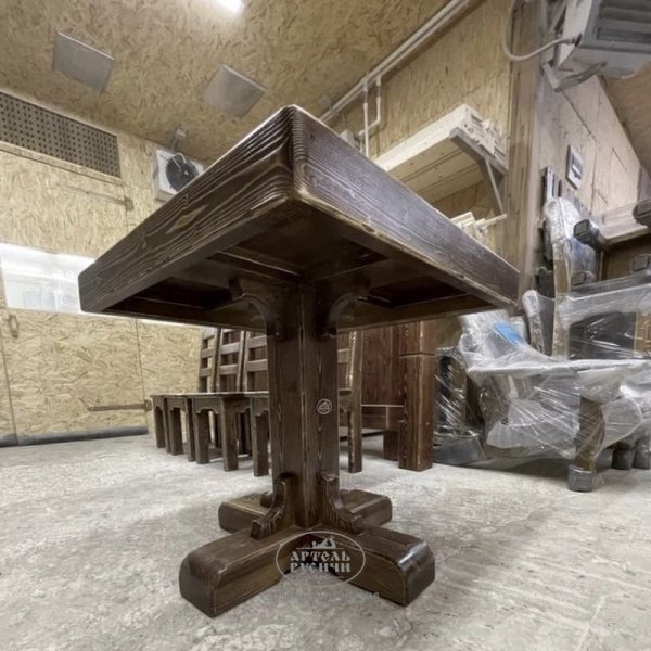 Квадратный стол из массива дерева «Ладожский» на 2 персоны
