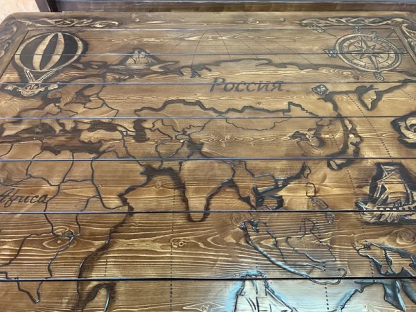 Стол под старину «Драккар» - резная карта мира на столешнице
