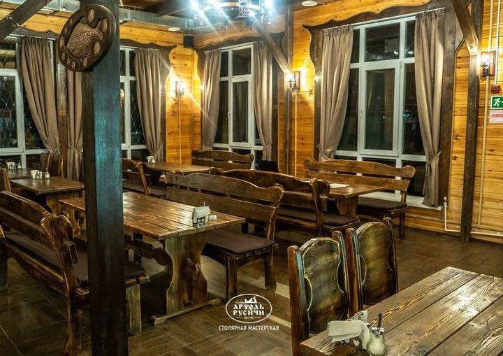 Обеденные группа из массива северной сосны